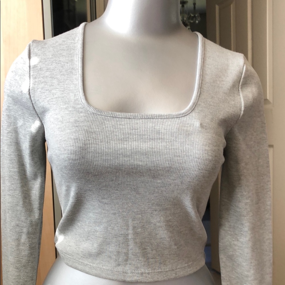 Calvin Klein Gray Long Sleeve crop top XXS thj3